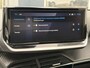 Peugeot e-2008 EV Active Pack 50 kWh | Parkeersensoren | Apple Carplay & Android Auto | Navigatie | Cruise Control | Climate Control |