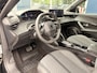 Peugeot e-2008 EV Allure 50 kWh | Parkeersensoren | Apple Carplay & Android Auto | Navigatie | Cruise Control | Climate Control |