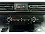 Peugeot Partner 1.5 BlueHDI 100pk Asphalt Long L2 | Laadvloer + Binnenbetimmering l Achteruitrij camera l DAB+ l Apple Carplay & Android Auto l Cruise Control l Airconditioning l Armsteun Voor