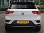 Volkswagen T-Roc 1.5 TSI Style Navi / Clima / Handgesch / Dealer onderhouden BTW AUTO / 1e eigenaar / 150PK!