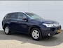 Mitsubishi Outlander 2.0 Business Edition / Trekhaak ( 1600 kg ) / 7-Persoons / volledig Dealer onderhouden /