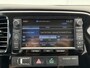 Mitsubishi Outlander 2.0 Business Edition / Trekhaak ( 1600 kg ) / 7-Persoons / volledig Dealer onderhouden /