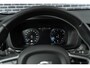 Volvo XC60 2.0 B5 R-Design | Trekhaak | Harman Kardon Audio | DAB | Panoramadak | Achteruitrijcamera | Parkeersensoren | Stoelverwarming | Lederen Bekleding | Elektrische Achterklep | Navigatie | Apple Carplay | Android Auto | BLIS