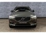 Volvo XC60 2.0 B5 R-Design | Trekhaak | Harman Kardon Audio | DAB | Panoramadak | Achteruitrijcamera | Parkeersensoren | Stoelverwarming | Lederen Bekleding | Elektrische Achterklep | Navigatie | Apple Carplay | Android Auto | BLIS