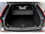 Volvo XC60 2.0 B5 R-Design | Trekhaak | Harman Kardon Audio | DAB | Panoramadak | Achteruitrijcamera | Parkeersensoren | Stoelverwarming | Lederen Bekleding | Elektrische Achterklep | Navigatie | Apple Carplay | Android Auto | BLIS