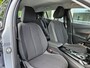 Peugeot e-2008 EV Active Pack 50 kWh SOH 97%! Carplay! NAP! Dealer Onderhouden! Airco/Clima!