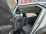 Peugeot e-2008 EV Active Pack 50 kWh SOH 97%! Carplay! NAP! Dealer Onderhouden! Airco/Clima!