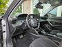 Peugeot e-2008 EV Active Pack 50 kWh SOH 97%! Carplay! NAP! Dealer Onderhouden! Airco/Clima!
