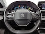 Peugeot e-2008 SUV EV Active 50 kWh 136pk | Navigatie via Apple Carplay / Android Auto | Climate Control | Cruise Control | Parkeersensoren | Bluetooth | DAB+ radio | Keyless start | Automatisch dimlicht | Regensensor | Multifunctioneel lederen stuurwiel | 16" lichtmetalen velgen |