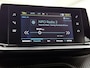 Peugeot e-2008 SUV EV Active 50 kWh 136pk | Navigatie via Apple Carplay / Android Auto | Climate Control | Cruise Control | Parkeersensoren | Bluetooth | DAB+ radio | Keyless start | Automatisch dimlicht | Regensensor | Multifunctioneel lederen stuurwiel | 16" lichtmetalen velgen |