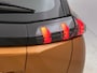 Peugeot e-2008 SUV EV Active 50 kWh 136pk | Navigatie via Apple Carplay / Android Auto | Climate Control | Cruise Control | Parkeersensoren | Bluetooth | DAB+ radio | Keyless start | Automatisch dimlicht | Regensensor | Multifunctioneel lederen stuurwiel | 16" lichtmetalen velgen |