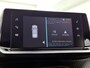 Peugeot e-2008 SUV EV Active 50 kWh 136pk | Navigatie via Apple Carplay / Android Auto | Climate Control | Cruise Control | Parkeersensoren | Bluetooth | DAB+ radio | Keyless start | Automatisch dimlicht | Regensensor | Multifunctioneel lederen stuurwiel | 16" lichtmetalen velgen |