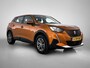 Peugeot e-2008 SUV EV Active 50 kWh 136pk | Navigatie via Apple Carplay / Android Auto | Climate Control | Cruise Control | Parkeersensoren | Bluetooth | DAB+ radio | Keyless start | Automatisch dimlicht | Regensensor | Multifunctioneel lederen stuurwiel | 16" lichtmetalen velgen |