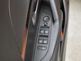 Peugeot e-2008 SUV EV Active 50 kWh 136pk | Navigatie via Apple Carplay / Android Auto | Climate Control | Cruise Control | Parkeersensoren | Bluetooth | DAB+ radio | Keyless start | Automatisch dimlicht | Regensensor | Multifunctioneel lederen stuurwiel | 16" lichtmetalen velgen |