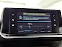 Peugeot e-2008 SUV EV Active 50 kWh 136pk | Accu 90% | Navigatie via Apple Carplay / Android Auto | Climate Control | Cruise Control | Parkeersensoren | Bluetooth | DAB+ radio | Keyless start | Automatisch dimlicht | Regensensor | Multifunctioneel lederen stuurwiel | 16" lichtmetalen velgen |