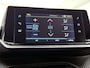 Peugeot e-2008 SUV EV Active 50 kWh 136pk | Navigatie via Apple Carplay / Android Auto | Climate Control | Cruise Control | Parkeersensoren | Bluetooth | DAB+ radio | Keyless start | Automatisch dimlicht | Regensensor | Multifunctioneel lederen stuurwiel | 16" lichtmetalen velgen |