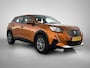 Peugeot e-2008 SUV EV Active 50 kWh 136pk | Accu 90% | Navigatie via Apple Carplay / Android Auto | Climate Control | Cruise Control | Parkeersensoren | Bluetooth | DAB+ radio | Keyless start | Automatisch dimlicht | Regensensor | Multifunctioneel lederen stuurwiel | 16" lichtmetalen velgen |