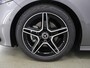 Mercedes-Benz A-klasse 180 Star Edition AMG Line | Night | Panoramadak | Sfeerverlichting | MULTIBEAM LED | Stoelverwarming | Sfeerverlichting |