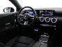 Mercedes-Benz A-klasse 250 e Star Edition AMG Line | Panoramaschuifdak | Nightpakket | Sfeerverlichting | MULTIBEAM LED | Stoelverwarming | 19 inch Multispaaks |