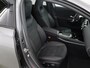 Mercedes-Benz A-klasse 250 e Star Edition AMG Line | Panoramaschuifdak | Nightpakket | Sfeerverlichting | MULTIBEAM LED | Stoelverwarming | 19 inch Multispaaks |