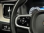 Volvo XC60 2.0 T8 Twin Engine AWD Inscription 391Pk Automaat (PANORAMADAK, APPLE CARPLAY, MEMORY SEATS, LEDER, ZWART HEMEL, STOELVERWARMING, GETINT GLAS, ELEK ACHTERKLEP, NIEUWE APK, NIEUWSTAAT)