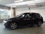 Volkswagen Golf 1.5 eTSI 2x R-Line automaat, 131pk!! Navigatie, Apple Carplay, Clima controle, Cruise controle, Sportstoelen R line, Elek ramen V/A, Parkeersensoren V/A, Xenon verlichting, Zwarte hemel, Lm velgen 17'', Nederlandse Bovag afleverpakket 695,-