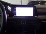 Volkswagen Golf 1.5 eTSI 2x R-Line automaat, 131pk!! Navigatie, Apple Carplay, Clima controle, Cruise controle, Sportstoelen R line, Elek ramen V/A, Parkeersensoren V/A, Xenon verlichting, Zwarte hemel, Lm velgen 17'', Nederlandse Bovag afleverpakket 695,-