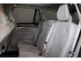 Volvo XC90 T8 Recharge AWD Ultra Bright - Luchtvering - Panorama/schuifdak - IntelliSafe Assist & Surround - 360º Camera - Bowers & Wilkins audio - Adaptieve LED koplampen - Verwarmde voorstoelen, stuur & achterbank - Parkeersensoren voor & achter - Elektr. bedienb. voorstoelen met geheugen - Geventileerde voorstoelen - Head up display - Draadloze tel. lader - Extra getint glas - Inklapbare trekhaak - 21' LMV