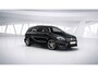 Mercedes-Benz B-klasse 180 Business Solution AMG | Panoramadak | Stoelverwarming | LED koplampen | Navigatie |