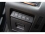 Mazda CX-30 2.0 e-SkyActiv-X M Hybrid Luxury | Trekhaak | Schuifdak | Lederen Bekleding | Bose Audio | Head-up Display | Lichtmetalen Velgen | Elektrische Achterklep | Keyless Entry | Navigatie | Apple Carplay Android Auto | Achteruitrijcamera | Parkeersensoren