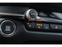 Mazda CX-30 2.0 e-SkyActiv-X M Hybrid Luxury | Trekhaak | Schuifdak | Lederen Bekleding | Bose Audio | Head-up Display | Lichtmetalen Velgen | Elektrische Achterklep | Keyless Entry | Navigatie | Apple Carplay Android Auto | Achteruitrijcamera | Parkeersensoren