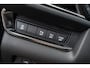 Mazda CX-30 2.0 e-SkyActiv-X M Hybrid Luxury | Trekhaak | Schuifdak | Lederen Bekleding | Bose Audio | Head-up Display | Lichtmetalen Velgen | Elektrische Achterklep | Keyless Entry | Navigatie | Apple Carplay Android Auto | Achteruitrijcamera | Parkeersensoren