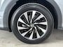 Volkswagen T-Roc 1.5 eTsi 150 pk Life First Edition | Comfort | Camera | Trekhaak |