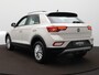 Volkswagen T-Roc 1.5 TSI Life Automaat - LED - Camera - Park Assist - Navigatie - Climatronic - ACC
