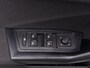 Volkswagen T-Roc 1.5 TSI Life Automaat - LED - Camera - Park Assist - Navigatie - Climatronic - ACC