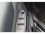 Toyota Yaris Cross 1.5 HYBRID 115 DYNAMIC STUUR/STOELVERWARMING KEYLESS PRIVACY-GLASS 17"LM-VELGEN APPLE/ANDROID LED