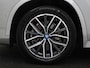 BMW X1 xDrive25e M Sport | SOH 93% | Head-Up | 360 Camera | Stoelverwarming | Trekhaak | Adaptive cruise | Leder/Alcantara | Keyless | Carplay | Side Assist | Adaptief LED | Sportstoelen | PHEV | Plug In