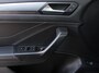 Volkswagen T-Roc 1.5 TSI Style Navigatie Apple Carplay/Android Auto Camera Parkeersensoren Adaptieve Cruise Control Dodehoek Assistent Elektrische achterklep Stoel- en stuurverwarming Full Led Climate Control Lichtmetalen velgen