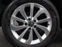Volkswagen T-Roc 1.5 TSI Style Navigatie Apple Carplay/Android Auto Camera Parkeersensoren Adaptieve Cruise Control Dodehoek Assistent Elektrische achterklep Stoel- en stuurverwarming Full Led Climate Control Lichtmetalen velgen