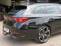 CUPRA Leon Sportstourer 1.4 245pk eHybrid / Sportstoelen / Trekhaak / Elec.achterklep / Camera / Stoel&amp;stuurwielverw. / BOVAG garantie