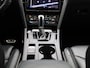 Volkswagen Arteon Shooting Brake 1.4 TSI eHybrid R-Line Business+ 218 PK| Dealeronderhouden | Trekhaak | Panoramadak | Leder | Navigatie Pro | 360 Camera | Head-Updisplay | Achterklep Elektrisch | Stoelverwarming | Stuurwielverwarming