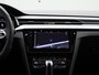 Volkswagen Arteon Shooting Brake 1.4 TSI eHybrid R-Line Business+ 218 PK| Dealeronderhouden | Trekhaak | Panoramadak | Leder | Navigatie Pro | 360 Camera | Head-Updisplay | Achterklep Elektrisch | Stoelverwarming | Stuurwielverwarming