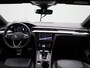 Volkswagen Arteon Shooting Brake 1.4 TSI eHybrid R-Line Business+ 218 PK| Dealeronderhouden | Trekhaak | Panoramadak | Leder | Navigatie Pro | 360 Camera | Head-Updisplay | Achterklep Elektrisch | Stoelverwarming | Stuurwielverwarming