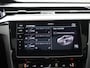 Volkswagen Arteon Shooting Brake 1.4 TSI eHybrid R-Line Business+ 218 PK| Dealeronderhouden | Trekhaak | Panoramadak | Leder | Navigatie Pro | 360 Camera | Head-Updisplay | Achterklep Elektrisch | Stoelverwarming | Stuurwielverwarming