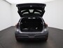 MG MG4 64 kWh Luxury | Apple Carplay/Android Auto | Navigatie | Parkeersensoren & Camera | Elektrische stoelen | All-Season banden