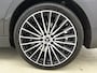 Mercedes-Benz C-klasse Estate 300 e Business Solution AMG | Comfortpakket Plus | Nightpakket | Parkeerpakket met 360°-camera | Trekhaak | Panoramaschuifdak | 19" multispaaks lichtmetalen AMG-velgen | GUARD 360° Plus | Middenconsole metaalstructuur |