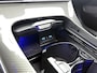 Mercedes-Benz C-klasse Estate 300 e Business Solution AMG | Comfortpakket Plus | Nightpakket | Parkeerpakket met 360°-camera | Trekhaak | Panoramaschuifdak | 19" multispaaks lichtmetalen AMG-velgen | GUARD 360° Plus | Middenconsole metaalstructuur |