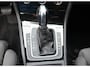 Volkswagen Golf Variant 1.5 TSI Highline Business R | Alcantara | Adaptive Cruise | Navi | Massage | Carplay / Android | Trekhaak | Led | Nieuwe Distrubitieriem | 18'' Bridgestone | PDC | Draadloos opladen