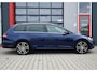 Volkswagen Golf Variant 1.5 TSI Highline Business R | Alcantara | Adaptive Cruise | Navi | Massage | Carplay / Android | Trekhaak | Led | Nieuwe Distrubitieriem | 18'' Bridgestone | PDC | Draadloos opladen