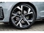 Volvo XC60 2.0 T8 Plug-in hybrid AWD Ultra Dark Exec. Ed. | Bowers & Wilkins | Luchtvering | Stoelmassage & Ventilatie | Gelaagd glas | Head-up Display | 22'' |